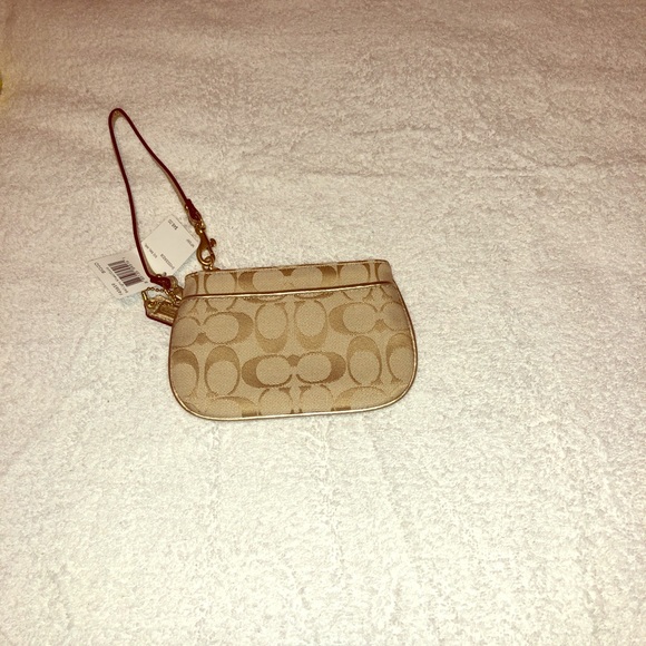 Coach Handbags - Coach wristlet Coach Handbags - Coach wristlet